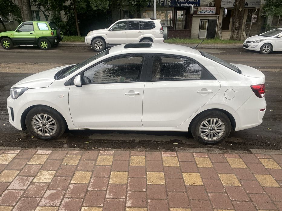 Kia Pegas (Soluto)