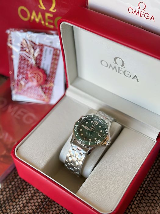 Omega Seamaster Diver 300 m Green