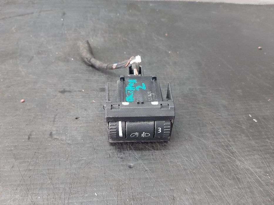 Buton reglaj faruri skoda octavia 2 1z3 1z0941333 8l0971883