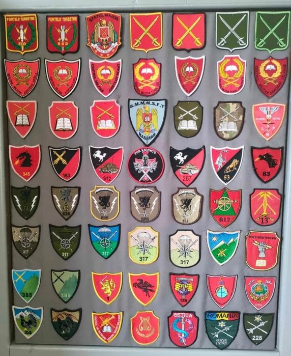 Embleme militare