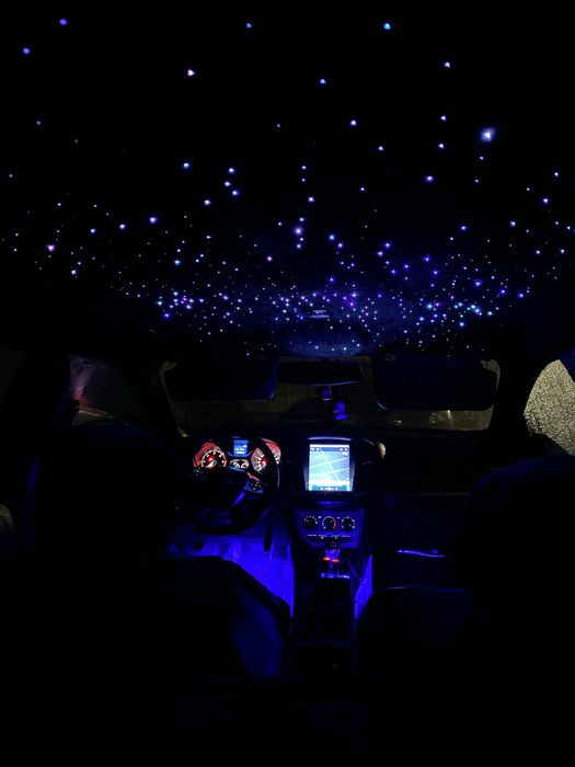 FORD Focus 2011 — imagine 5