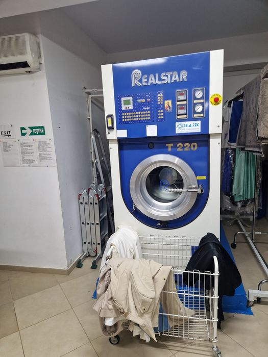 Afacere ,la cheie  de vînzare !Curățătorie  ,Spălătorie  de haine.
