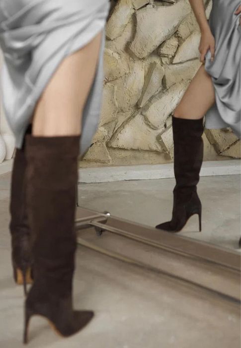 Сапоги осенние на шпильке