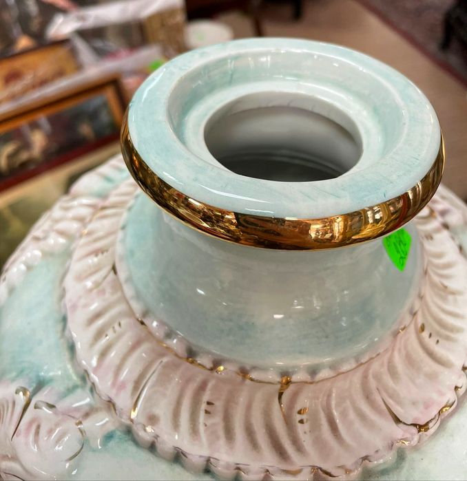 Италианска порцеланова ваза-Каподимонте!