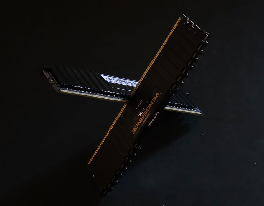 16GB RAM 3200MHz DDR4 Corsair