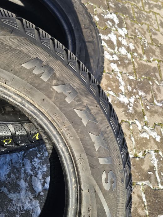265 60 18 MAXXIS