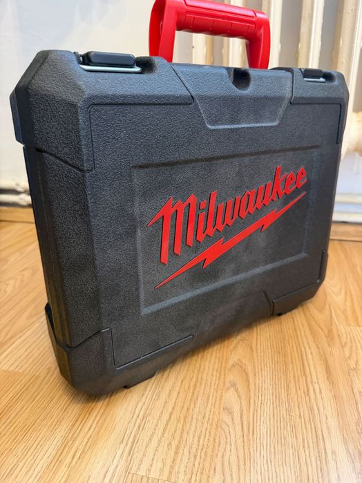 Vand Milwaukee M12 BDD-201C