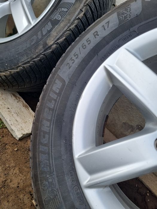 Jante cu anvelope 235 65 17 audi q5