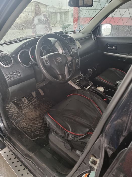 Vând suzuki grand vitara