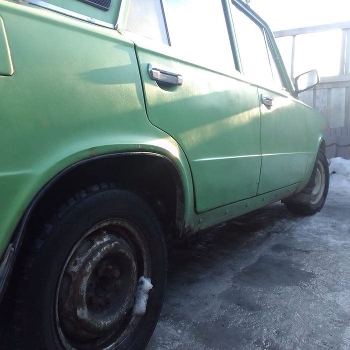 Продам ваз 21011