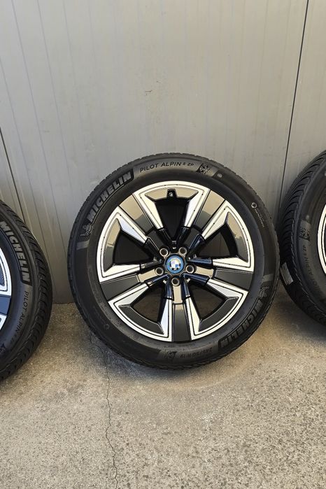 Оригинални 19" джанти BMW с гуми Michelin + TPMS – iX3 / X3 / X4