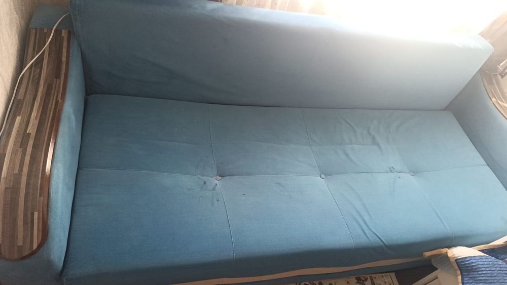 Диван в хорошем состоянии