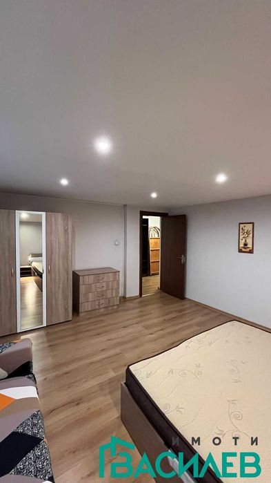 Дава се под наем Двустаен апартамент в София, Център - 55 кв.м за 478.38 € - Снимка #4