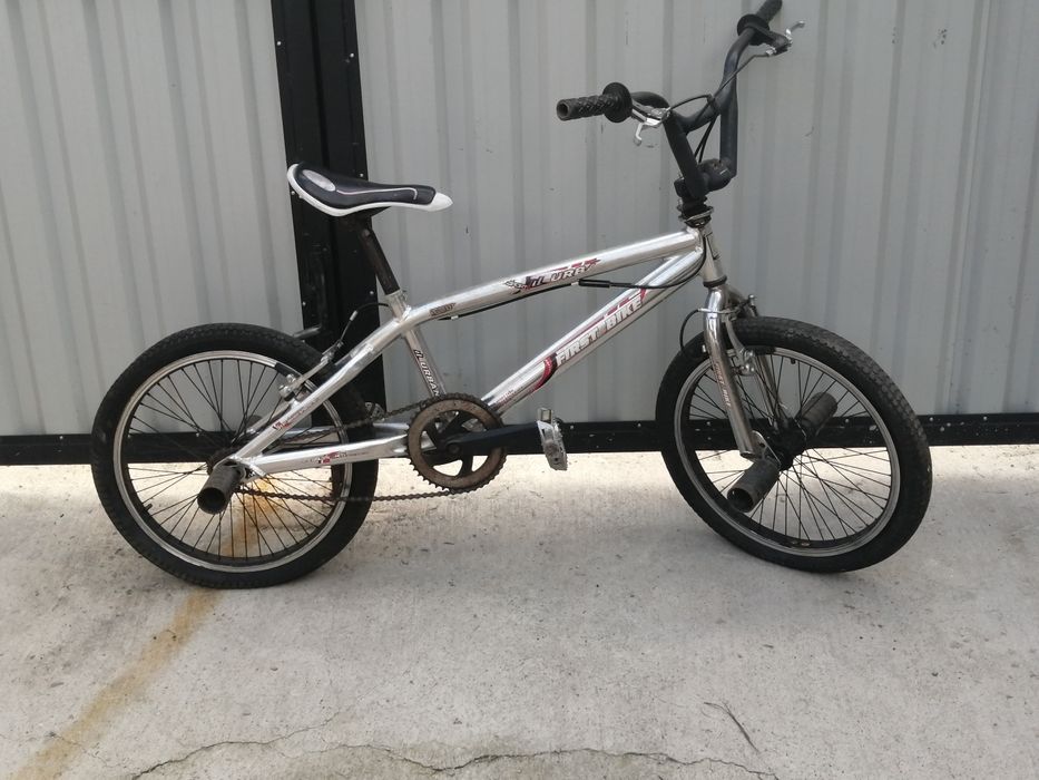 Bicicletă BMX (Fist Bike)
