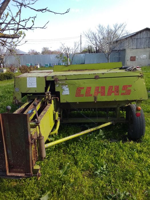 Vind presă baloți in stare foarte buna de funcționare