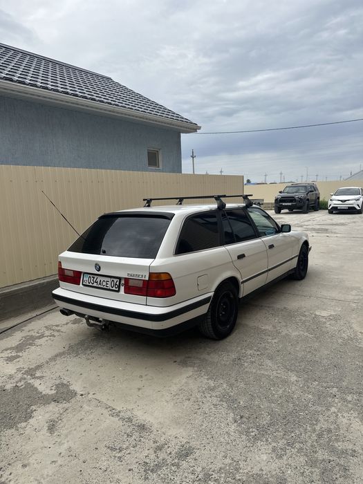 BMW e34 touring m50b20