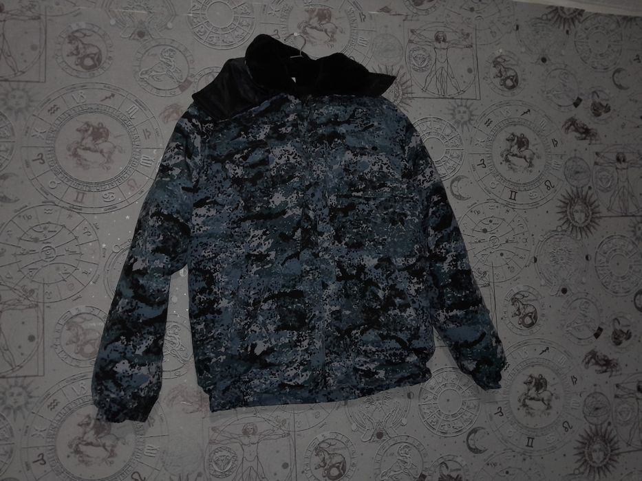 2 комплекта военной одежды