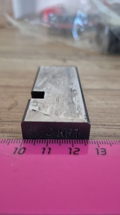 Резцы для резьбонарезного станка