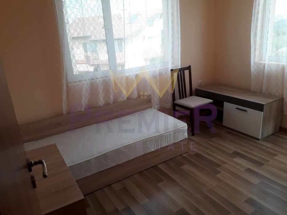 Дава се под наем Етаж от къща в с. Звездица, Област Варна - 130 кв.м за 510 € - Снимка #6