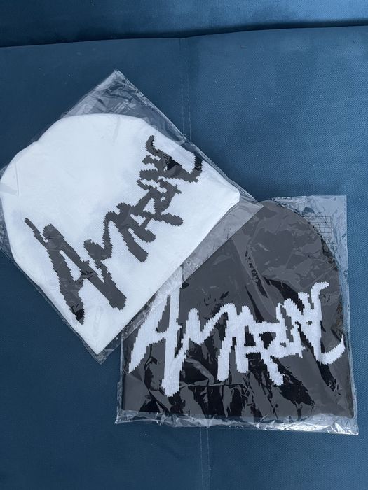 Шапка новая белая