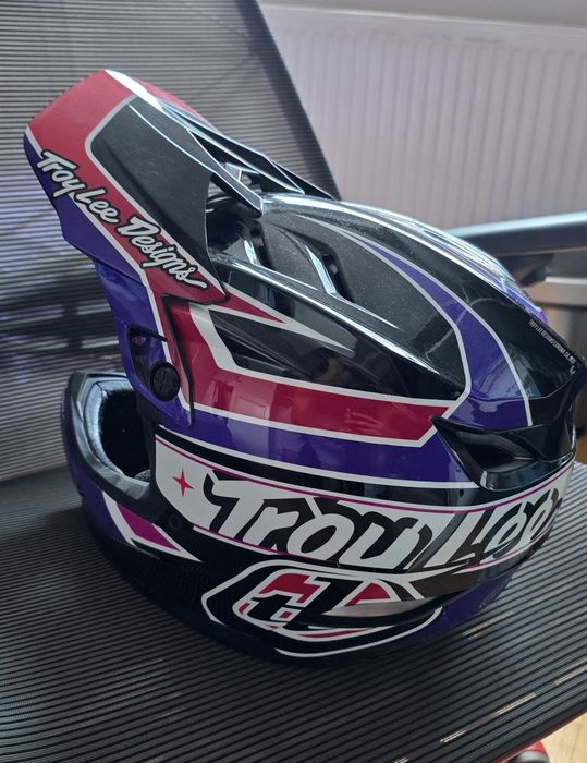 Casca TroyLee Designs D4 MIPS