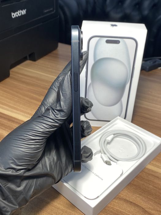 iPhone 15• 128 GB • Black / Cod produs: 5103