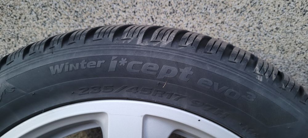 Roti originale Audi A4 B7 pe 17 cu anvelope f.bune