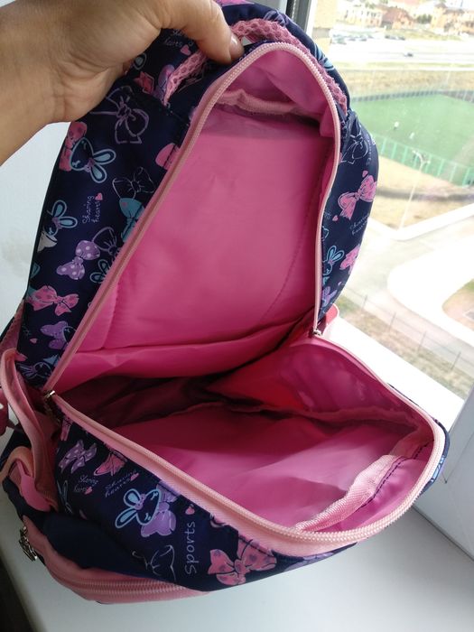 Продаю школьный рюкзак