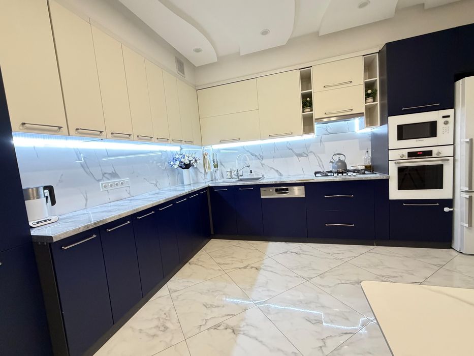 Кухня гарнитрур без техники