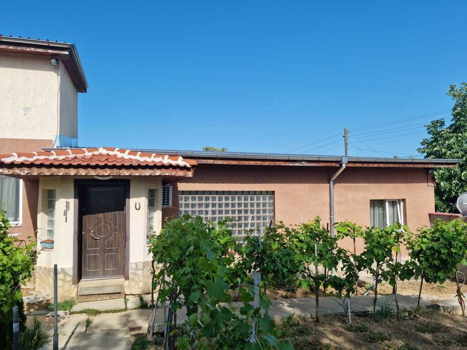 Продава се Къща в Враца, Дъбника - 175 кв.м за 843 €/кв.м - Снимка #2