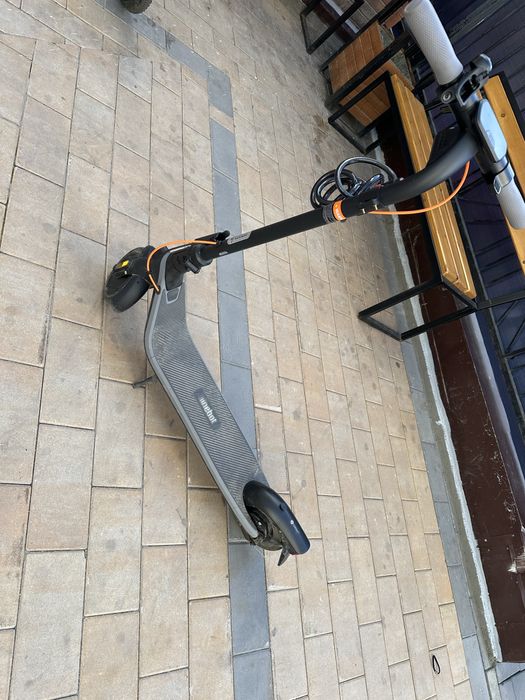 Электросамокат Ninebot kickscooter E2 Plus