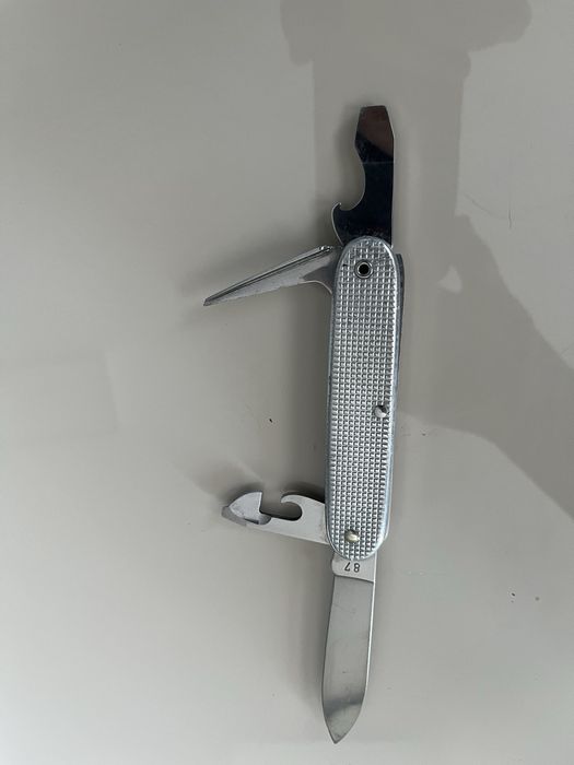джобно ножче Wenger Delemont Alox Soldier  87 година