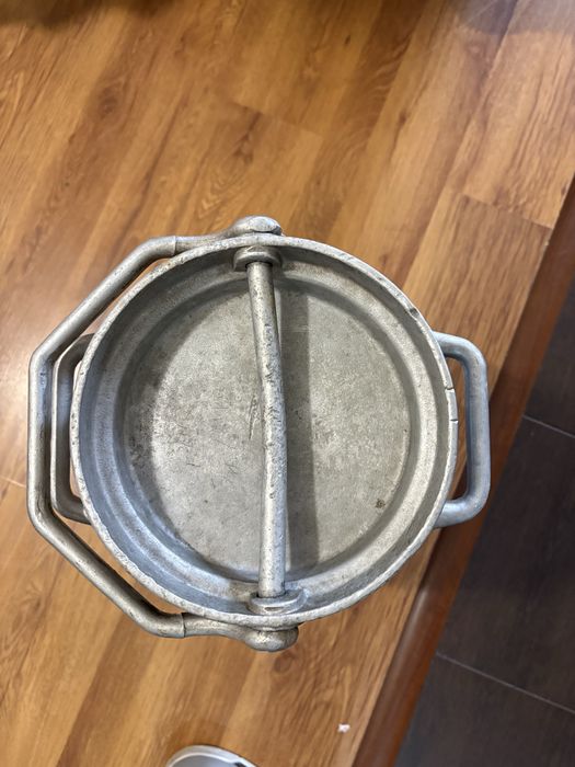 Vand candel pentru lapte in stare buna