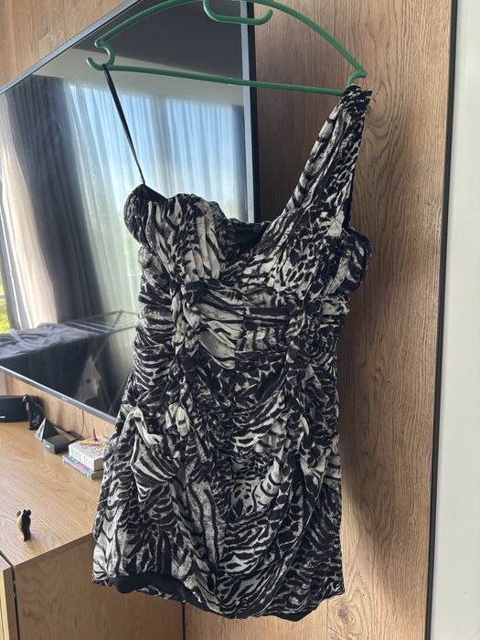 Рокля с една презрамка