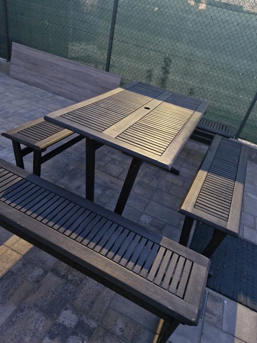 Mobilier de gradina din lemn