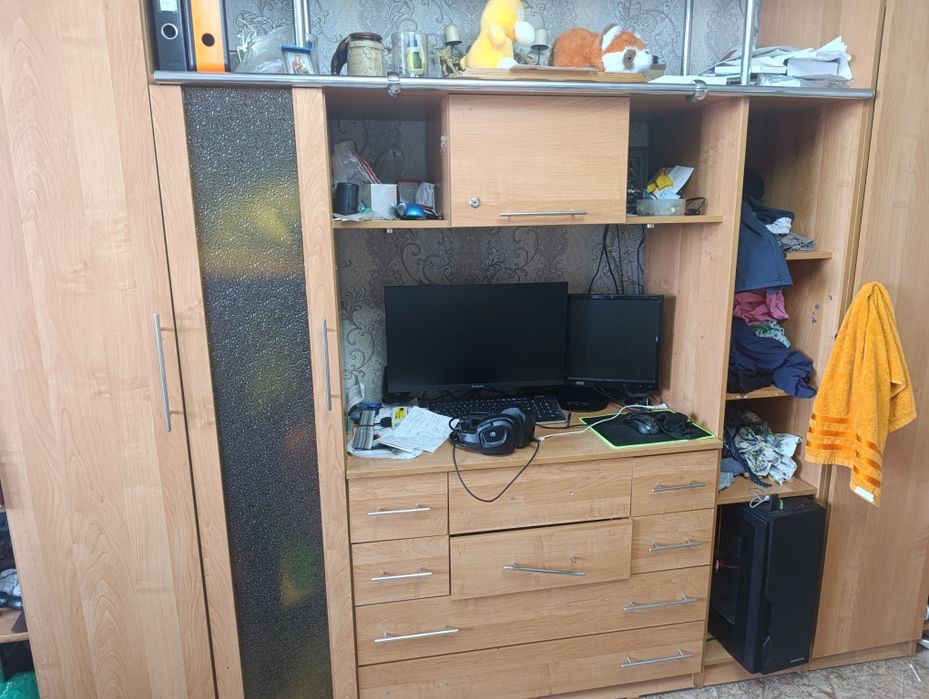 Продам стенку в гостиную