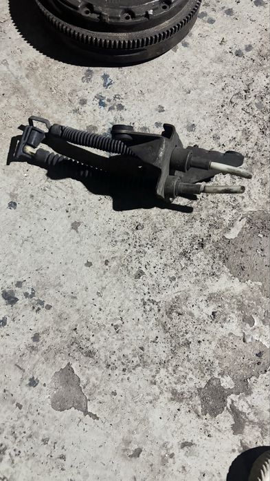 продам запчасти на гольф 3