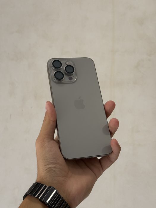iPhone 15 Pro Max 256gb eSim