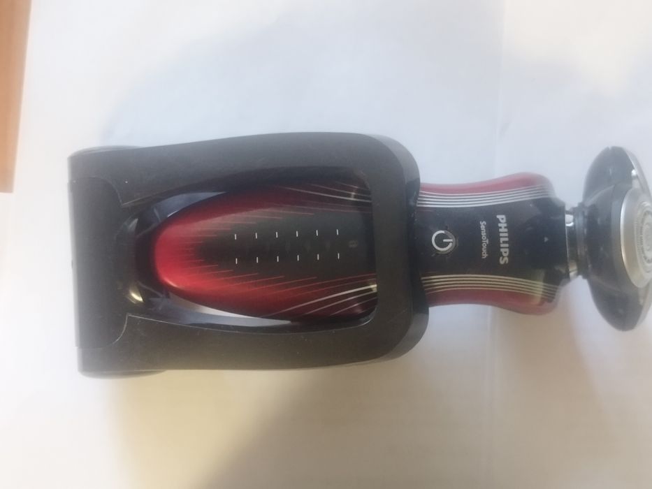 Aparat de ras philips 7000 sensotouch