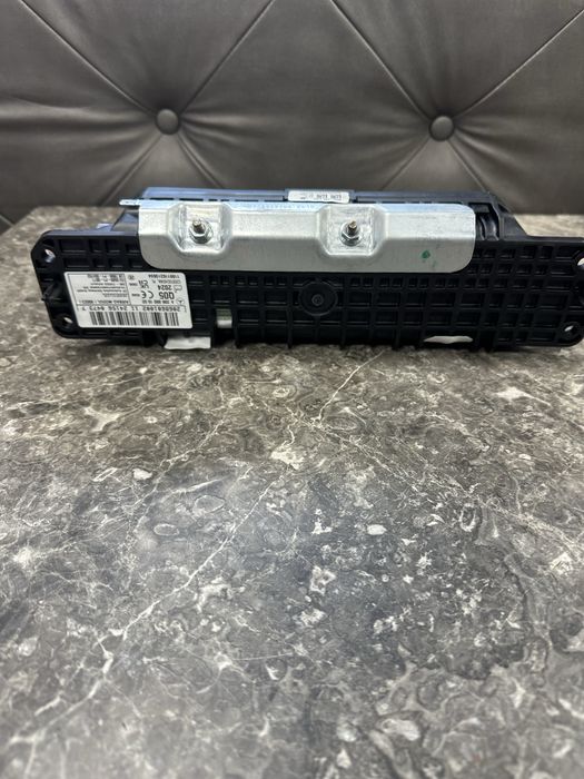 Mercedes w206 w223 C class s class  аербаг еирбаг airbag крака колена