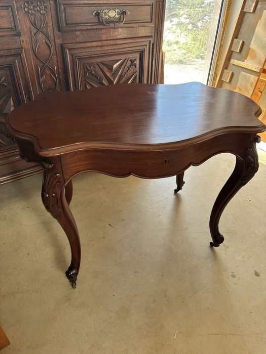 Холна маса цигулка