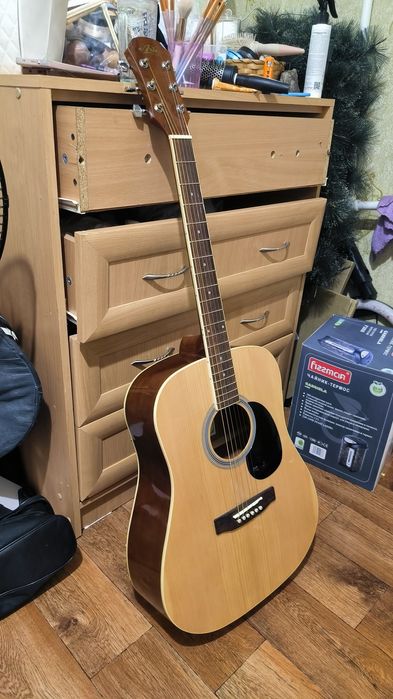 Отличная гитара Aria awn15