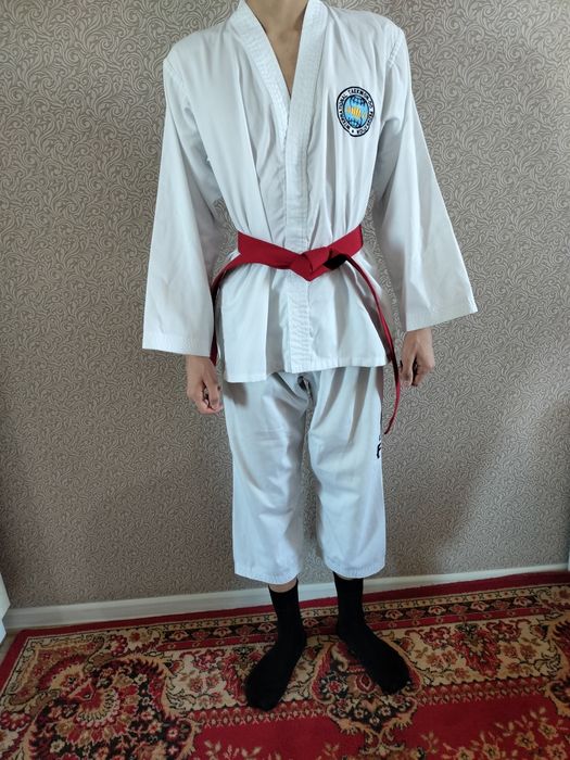 Продам кимано ( таэквондо)