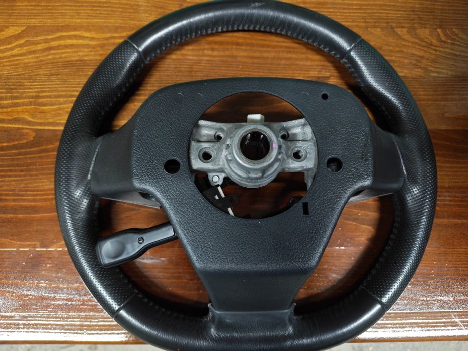 Волан от Тойота рав 4 2010г