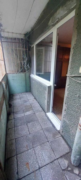 Тристаен апартамент в ж.к. Изгрев, гр. Бургас