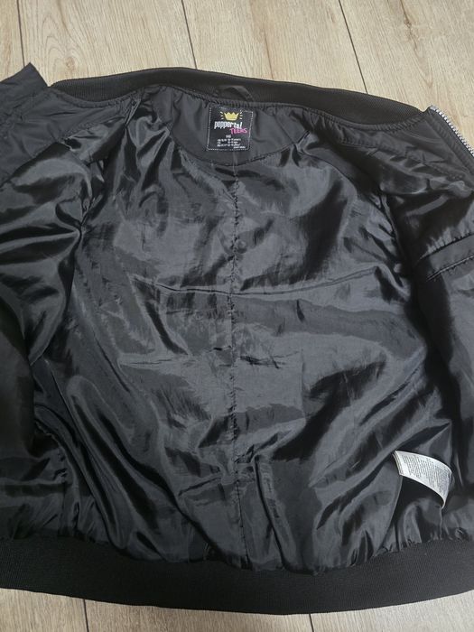 Продам куртку на мальчика