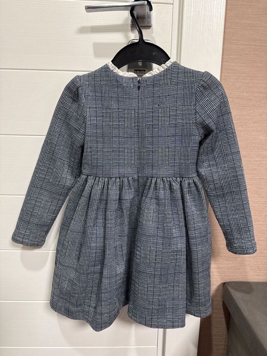 Детска рокличка mayoral 116см.