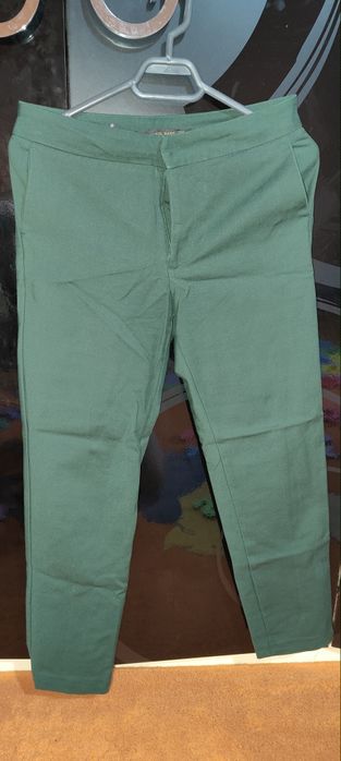 Vând pantaloni Karol S/M