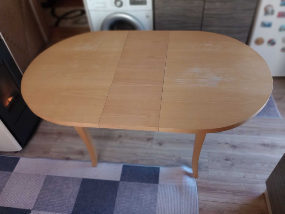 Кухненска маса от дърво