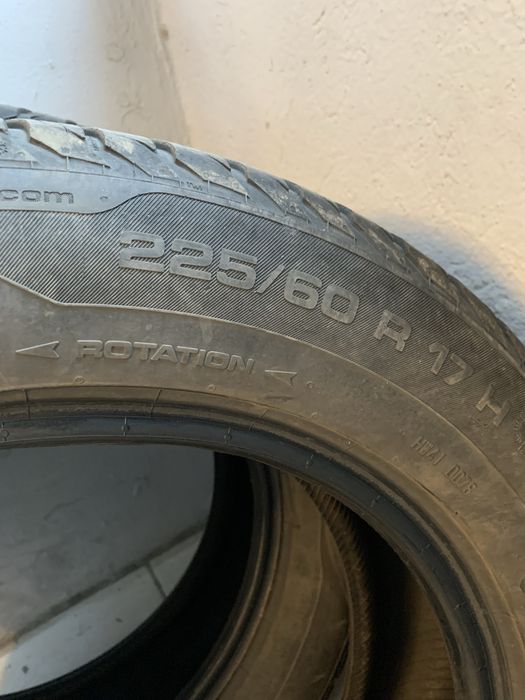 Зимние шины 2шт бу